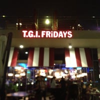 Photo taken at T.G.I FRiDAY&amp;#39;S by Rabab on 4/11/2013