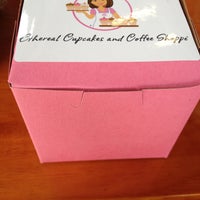 4/20/2013에 Marketta F.님이 Ethereal Cupcake and Coffee Shoppe에서 찍은 사진