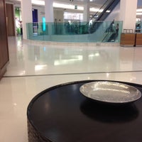 Photo taken at Offices Shopping Leblon by Felipe F. on 9/28/2012