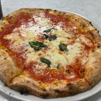 Photo taken at Pizzeria e trattoria da ISA by NOT on 4/18/2023