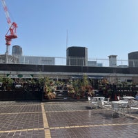 Photo taken at 東急百貨店 渋谷・本店 屋上庭園 by NOT on 3/5/2022