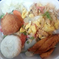 Photo taken at Coley&amp;#39;s Jamaican Cusine by Shaka S. on 12/22/2012