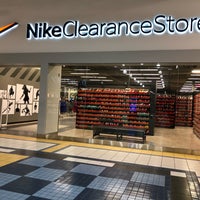 nike store mississauga