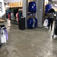 nike outlet scarborough