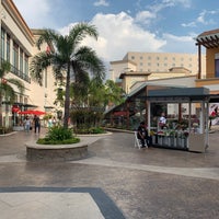 Plaza La Isla Centre Commercial A Puerto Vallarta