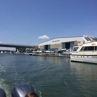 Das Foto wurde bei The Marina At Marina Shores von Kevin C. am 5/8/2016 aufgenommen