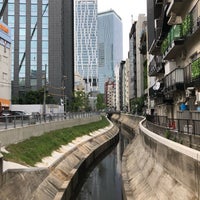 Photo taken at 並木橋 by AUBE2009 on 5/10/2019