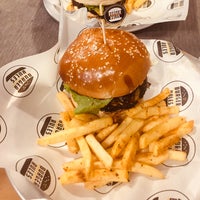 Photo taken at Burger Rules by Rıfat Ş. on 12/28/2019