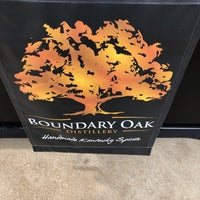 รูปภาพถ่ายที่ Boundary Oak Distillery LLC โดย Brian เมื่อ 3/13/2021