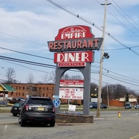 Photo taken at Empire Diner by Alayna W. on 3/30/2019
