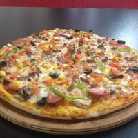 Foto tirada no(a) As Mozzarella Pizza por Srcan em 11/5/2012