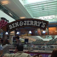 Photo taken at Ben &amp;amp; Jerry&amp;#39;s by Horacio P. on 11/4/2012