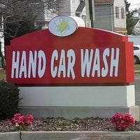 Снимок сделан в Hands On Car Wash пользователем Prometheis  XIII P. 12/1/2013
