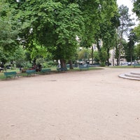 Photo taken at Jardin du Ranelagh by Thor M. on 6/25/2022