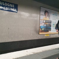 Photo taken at Métro Boulogne – Jean Jaurès [10] by Thor M. on 10/22/2022