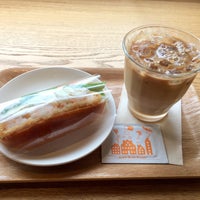 Photo taken at Bakery Cafe Crown by umi on 8/29/2018