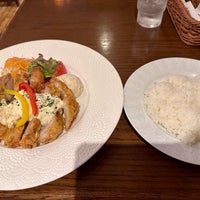Photo taken at Beer &amp;amp; Wine Grill Ginza Lion by umi on 9/26/2023