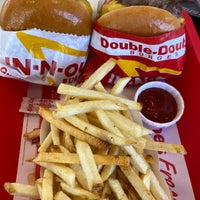 Photo taken at In-N-Out Burger by John S. on 2/20/2020