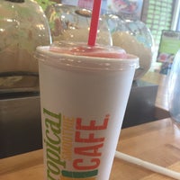 Photo taken at Tropical Smoothie Cafe by Jasmine E. on 5/19/2016