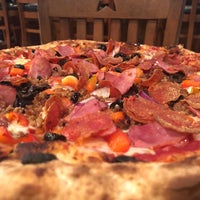 Foto tomada en Angelo&amp;#39;s Pizza &amp;amp; Pasta  por NICK S. el 9/28/2019