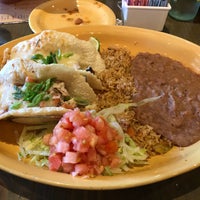 Photo taken at Lupe Tortilla by Roro F. on 6/8/2018