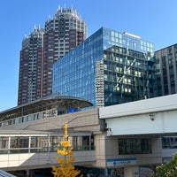 Photo taken at Odaiba-kaihinkōen Station (U06) by リジス on 12/9/2023