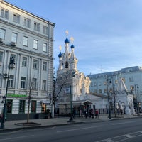 Photo taken at Церковь Рождества Богородицы в Путинках by Uvarasha on 1/18/2020
