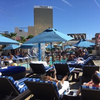 7/8/2016 tarihinde ともかず 中.ziyaretçi tarafından Sapphire Pool &amp;amp; Dayclub Las Vegas'de çekilen fotoğraf