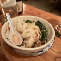 Foto scattata a Bida Manda Laotian Restaurant and Bar da Tessa A. il 1/26/2023