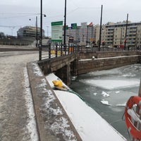Photo taken at Sillilaiturin silta by Rasmus S. on 2/13/2017