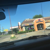 Photo taken at Taco Bell by Art on 4/15/2019