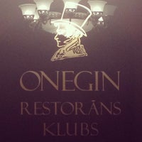 Photo prise au Onegin Restaurant Club par Владимир М. le4/9/2013