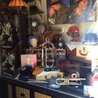 9/25/2013にNikita P.がGoorin Bros. Hat Shopで撮った写真