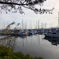 Photo taken at Elliott Bay Marina by Andрей on 11/21/2021