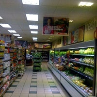 Photo taken at SPAR by Thapelo C. on 9/14/2012