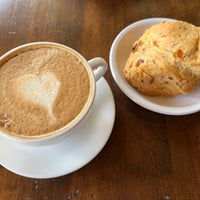 Photo taken at Artistry Coffee Tea &amp;amp; Bakery by Elton C. on 9/30/2023
