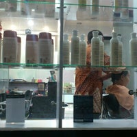 Review Brown Salon by Rudy Hadisuwarno