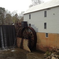 4/14/2013 tarihinde Diane G.ziyaretçi tarafından Murray&amp;#39;s Mill'de çekilen fotoğraf