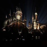 Photo taken at Nighttime Lights At Hogwarts Castle by Vivian L. on 7/18/2017