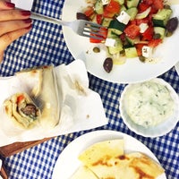 Das Foto wurde bei Blé - Real Greek food von Anne am 3/17/2015 aufgenommen
