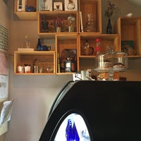 8/6/2016에 Rich L.님이 Coyote Specialty Coffee &amp;amp; Tea bar에서 찍은 사진