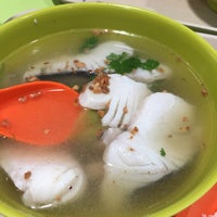 Photo taken at Han Kee Fish Soup by minzyiii on 11/14/2017