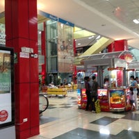 Foto tomada en Mall Paseo Central  por Jennyfine C. el 3/2/2013