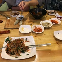 Photo taken at ร้านอาหารเกาหลี 3355 เหม๋งจ๊าย by Bunyawee L. on 4/23/2017