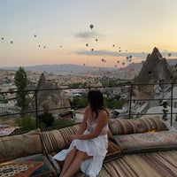 Foto diambil di Anatolian Houses Hotel oleh Derya E. pada 8/15/2022