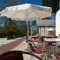 Foto tomada en Chili Restaurante &amp;amp; Lounge Bar  por Marco V. el 9/5/2014