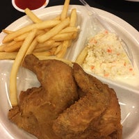 Photo taken at Arnold&amp;#39;s Fried Chicken by Jonathan L. on 5/17/2017