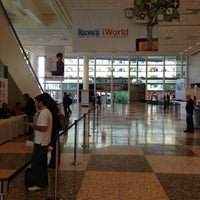 Photo taken at Macworld / iWorld 2013 by LaRubin on 1/30/2013