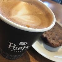 Photo taken at Peet&amp;#39;s Coffee &amp;amp; Tea by Samuel H. on 9/12/2017
