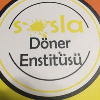 รูปภาพถ่ายที่ Sosla Döner Enstitüsü โดย Onur Y. เมื่อ 3/26/2015